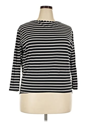 Lululemon Athletica 3/4 Sleeve T-Shirt (view 1)