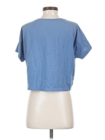 Lululemon Athletica Short Sleeve T-Shirt (view 2)
