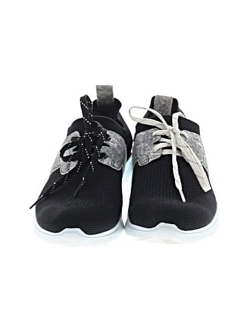 Munro American Sneakers (view 2)