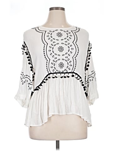 a.n.a. A New Approach 3/4 Sleeve Blouse (view 1)