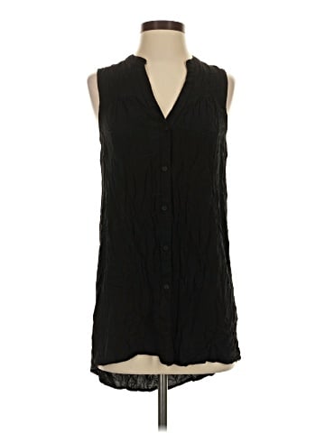 Adam Levine Sleeveless Button-Down Shirt (view 1)