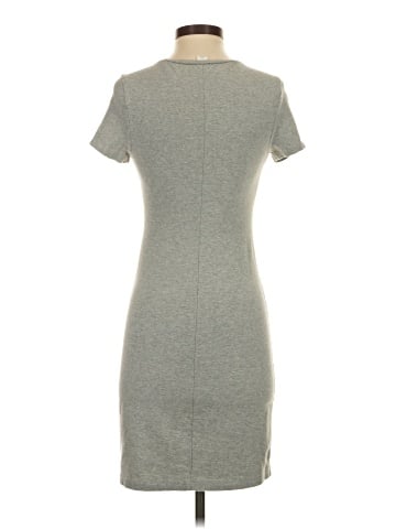 Old Navy Casual Dress (view 2)