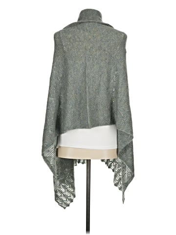 Peruvian Connection Poncho (view 2)