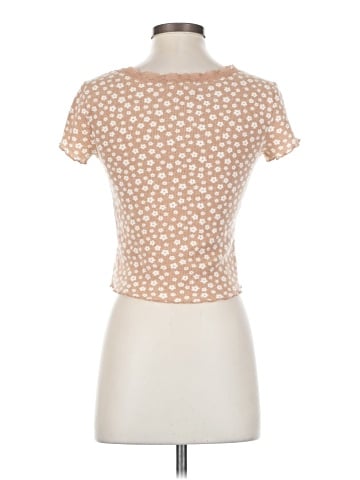 Pinque Short Sleeve T-Shirt (view 2)