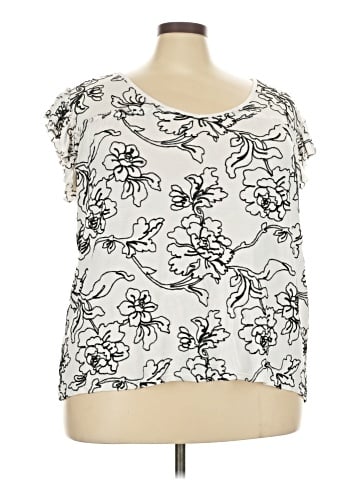 Liv Short Sleeve Blouse (view 1)