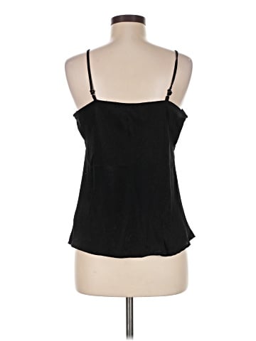 Time and Tru Tank Top (view 2)