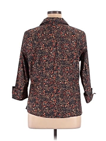 Croft & Barrow 3/4 Sleeve Button-Down Shirt (view 2)