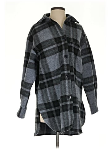 H&M Long Sleeve Button-Down Shirt (view 1)