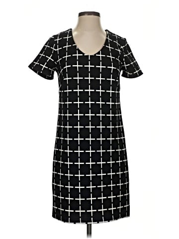 Romeo & Juliet Couture Casual Dress (view 1)