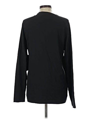 Lululemon Athletica Long Sleeve T-Shirt (view 2)