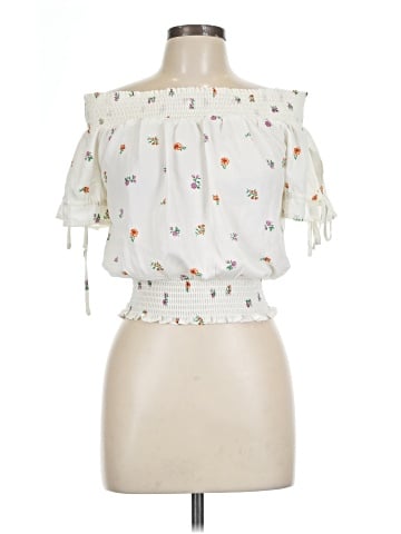 E&M Collection Sleeveless Blouse (view 1)