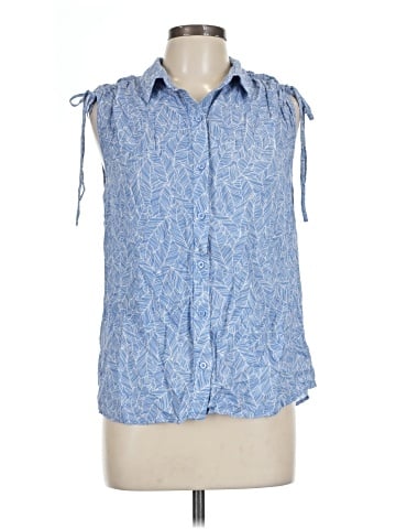 Croft & Barrow Sleeveless Button-Down Shirt (view 1)