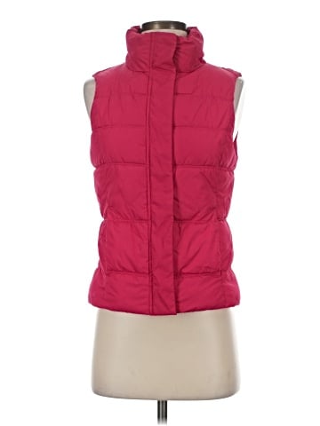 Gap Outlet Vest (view 1)