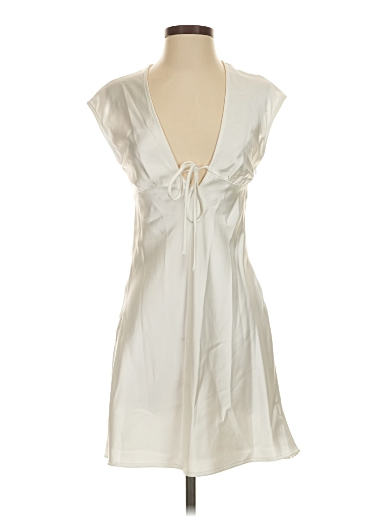 Pre-owned Zara Cocktail Dress In Ivory