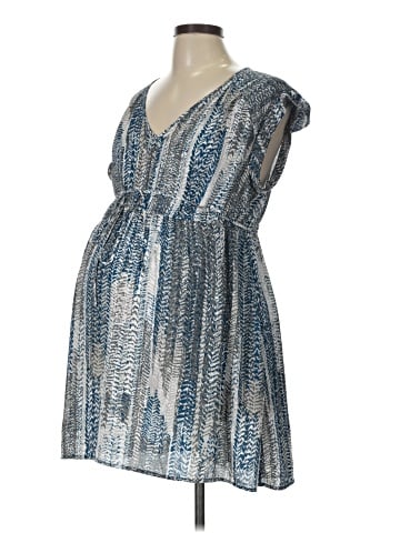 Liz Lange Maternity for Target Casual Dress (view 1)