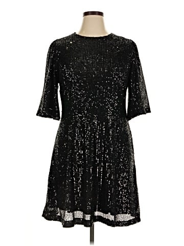 Old Navy Cocktail Dress (view 1)