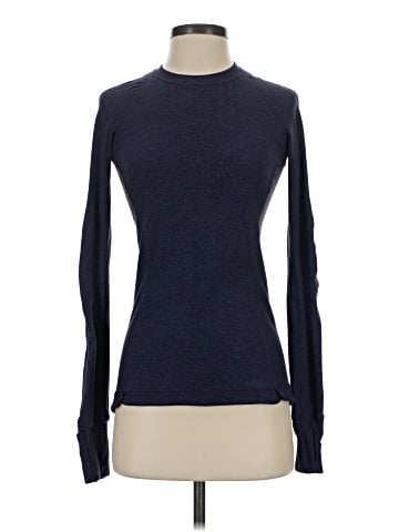 Lululemon Athletica Long Sleeve T-Shirt (view 1)