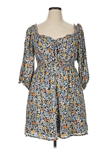 American Eagle Outfitters Casual Dress (view 1)