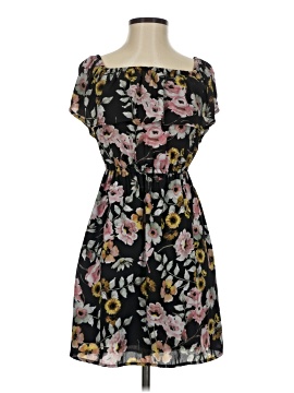 Cupcakes & Cashmere Casual Dress (view 1)