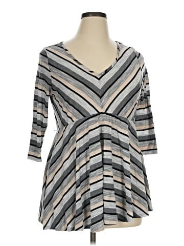Jessica Simpson 3/4 Sleeve Top (view 1)