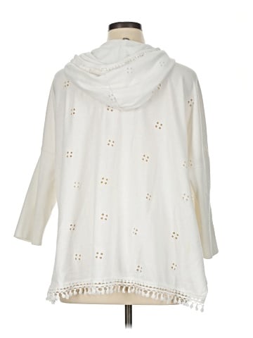 Lilka Poncho (view 2)