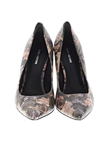 Pour La Victoire Heels (view 2)