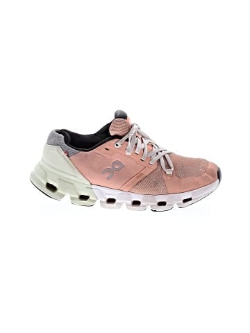 On Cloud Sneakers (view 1)