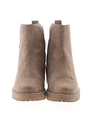 DV by Dolce Vita Ankle Boots (view 2)