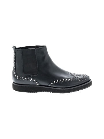 MICHAEL Michael Kors Ankle Boots (view 1)