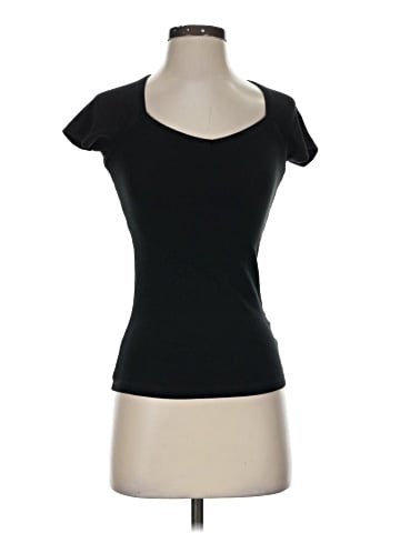 Gap Short Sleeve T-Shirt (view 1)