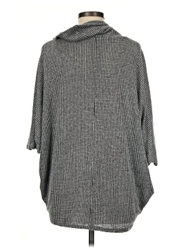Korye Poncho (view 2)