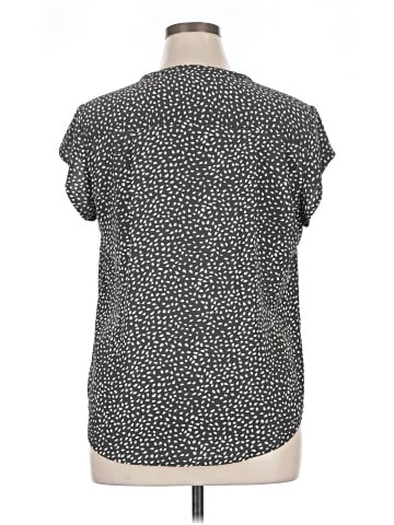 Fun2Fun Short Sleeve Blouse (view 2)