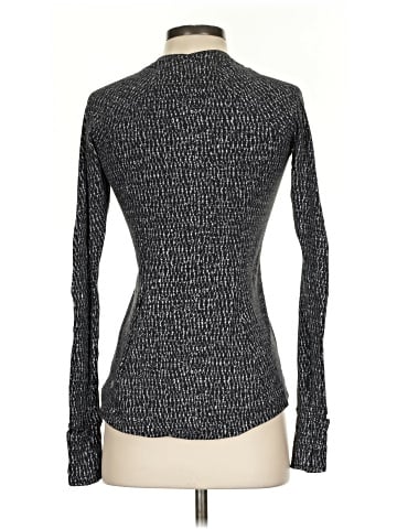Lululemon Athletica Long Sleeve T-Shirt (view 2)