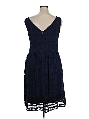 Carmen Marc Valvo Cocktail Dress (view 2)