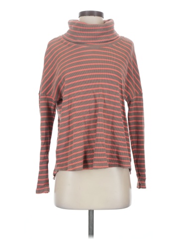 Listicle Long Sleeve Top (view 1)