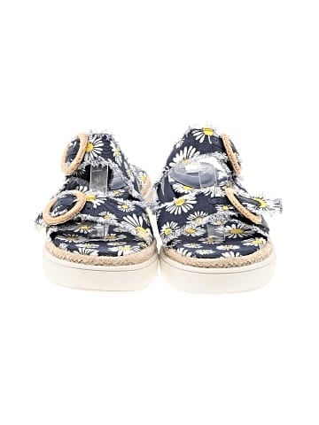 Rocket Dog Sandals (view 2)