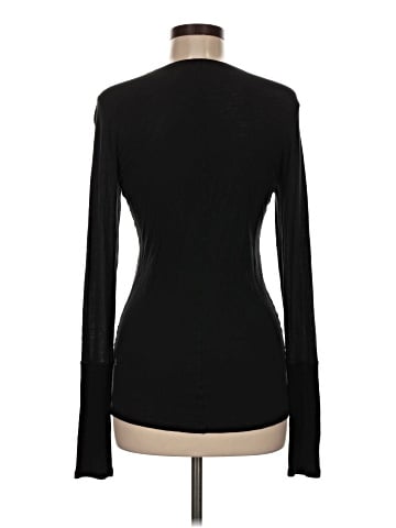 Lululemon Athletica Long Sleeve T-Shirt (view 2)
