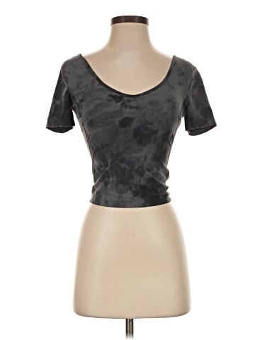Lululemon Athletica Short Sleeve T-Shirt (view 1)
