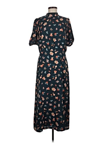 Ann Taylor Casual Dress (view 1)