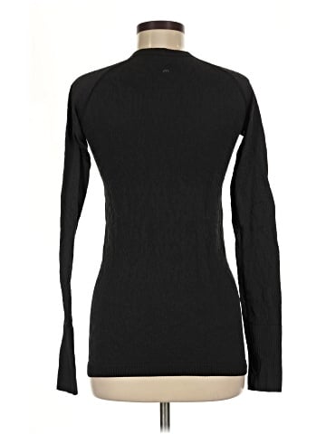 Lululemon Athletica Long Sleeve T-Shirt (view 2)