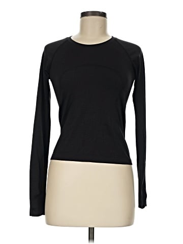 Lululemon Athletica Long Sleeve T-Shirt (view 1)