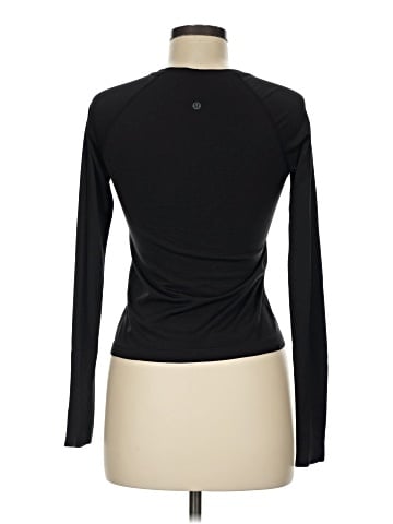Lululemon Athletica Long Sleeve T-Shirt (view 2)