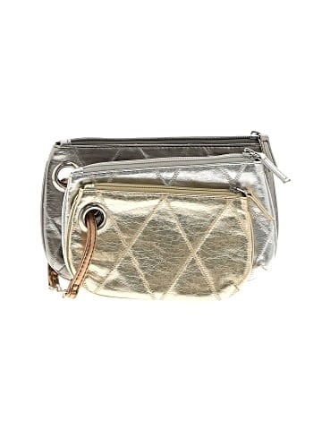 Target Wristlet (view 1)