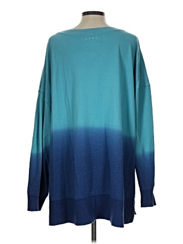 LIVI Pullover Sweater (view 2)