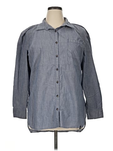 The North Face 3/4 Sleeve Button-Down Shirt (view 1)