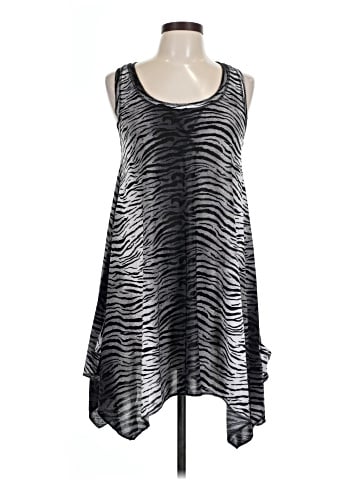 Isabella Rodriguez Casual Dress (view 1)