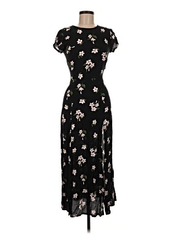 Urban Outfitters Casual Dress (view 1)