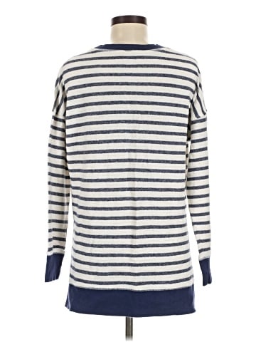 Old Navy Pullover Sweater (view 2)