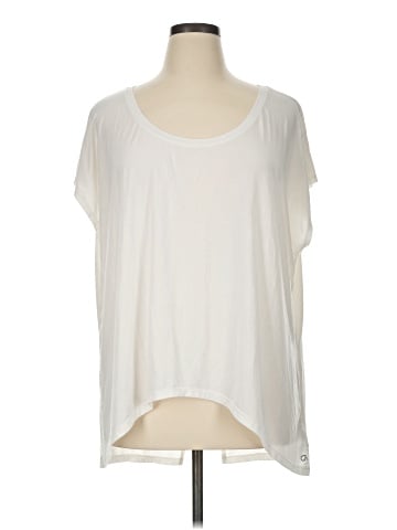 Gap Fit Sleeveless T-Shirt (view 1)