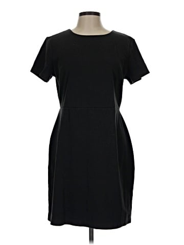 Old Navy Casual Dress (view 1)